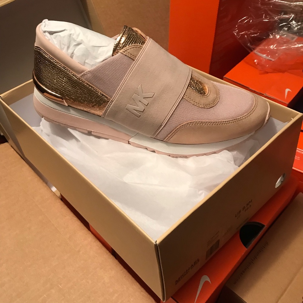Michael Kors Women’s Trainers 9.5 NEW - Picture 5 of 5